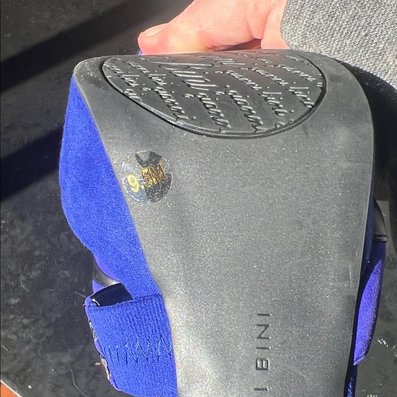 Gianni Bini Vibrant Blue and Black Heels - Picture 12 of 15